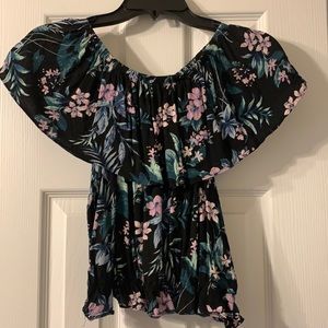 American Eagle Off the Shoulder Cinch Top